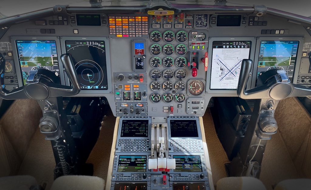 Universal cockpit