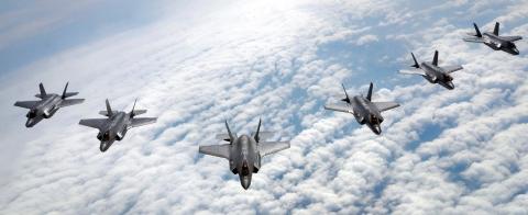 Lockheed Martin F-35 formation