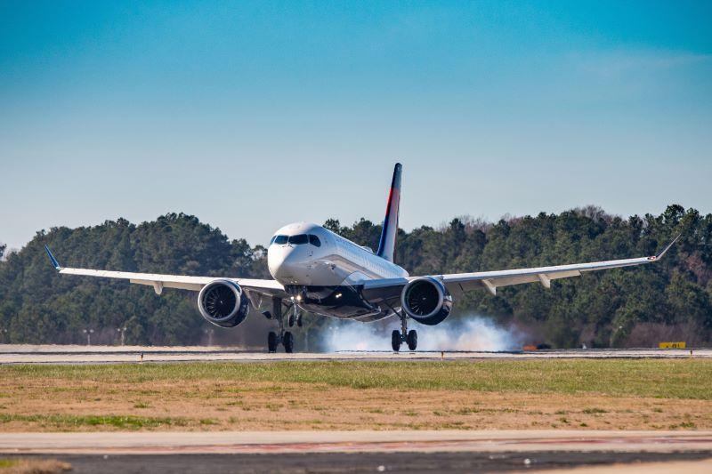 Delta Air Lines A220 