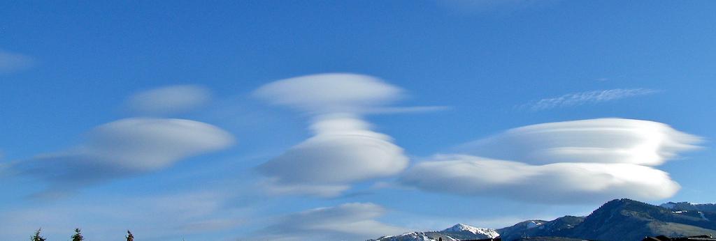 lenticular clouds