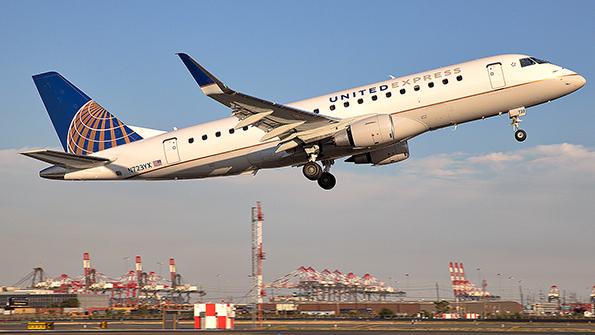 United Express Embraer E-Jet