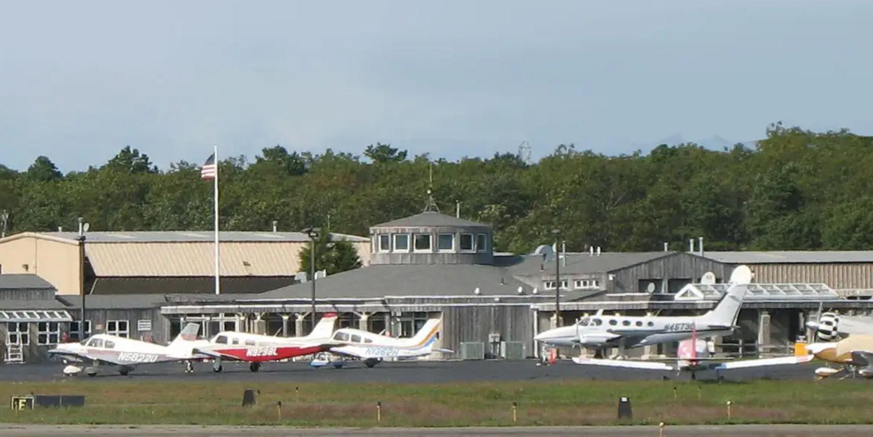 East Hampton Airport