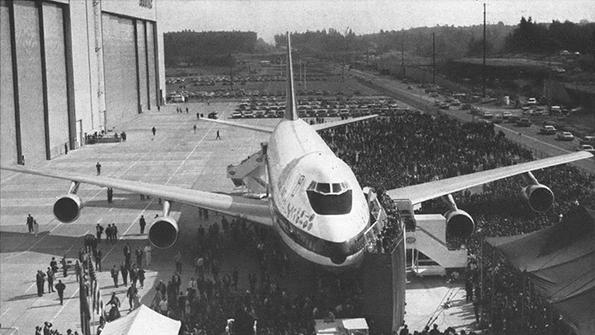 boeing 747 rollout in 1968