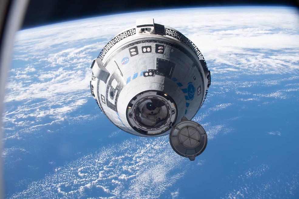 Boeing CST-100 starliner capsule