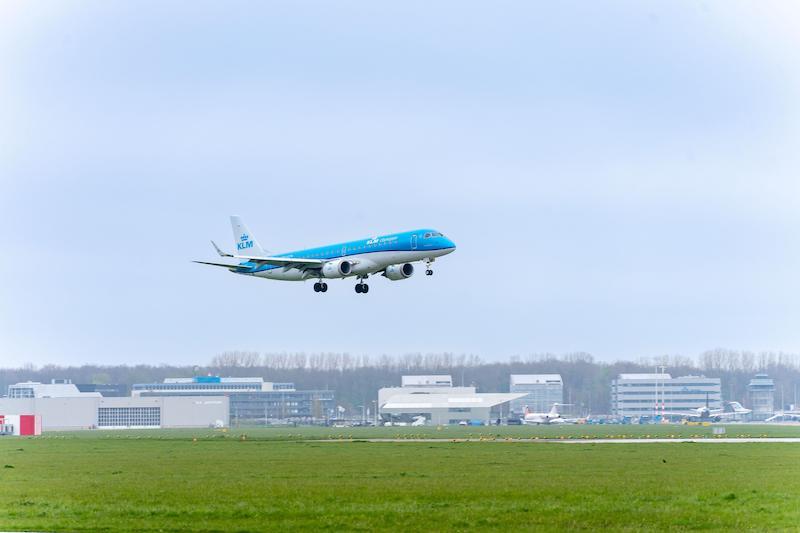 Schiphol airplane klm plane