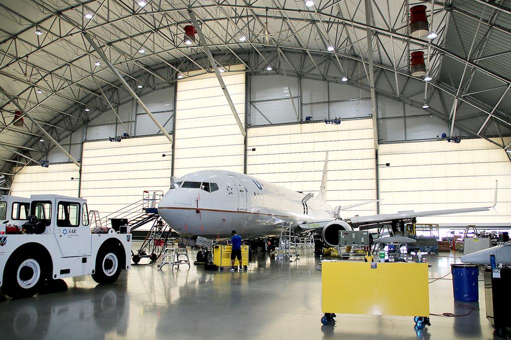 United aircraft in AAR Rockford hangar