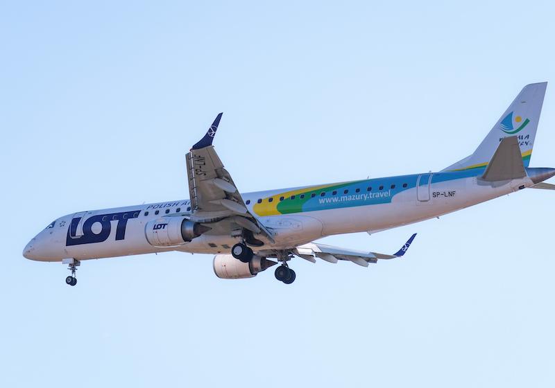 LOT Polish Airlines Embraer e195