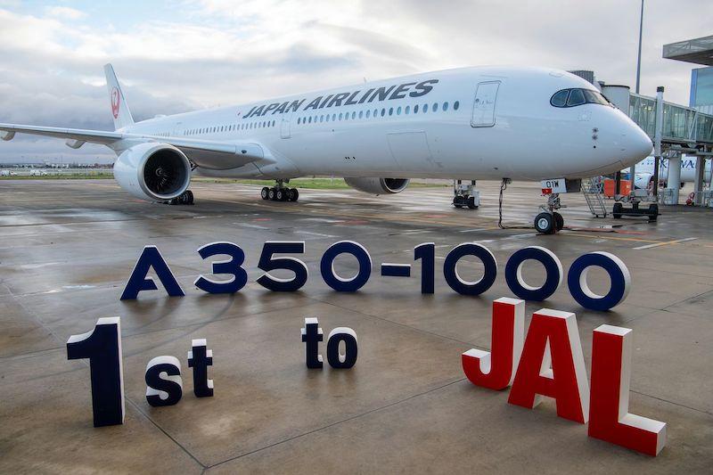 JAL first A350-1000