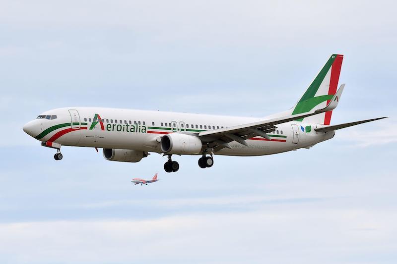 aeroitalia 737-800