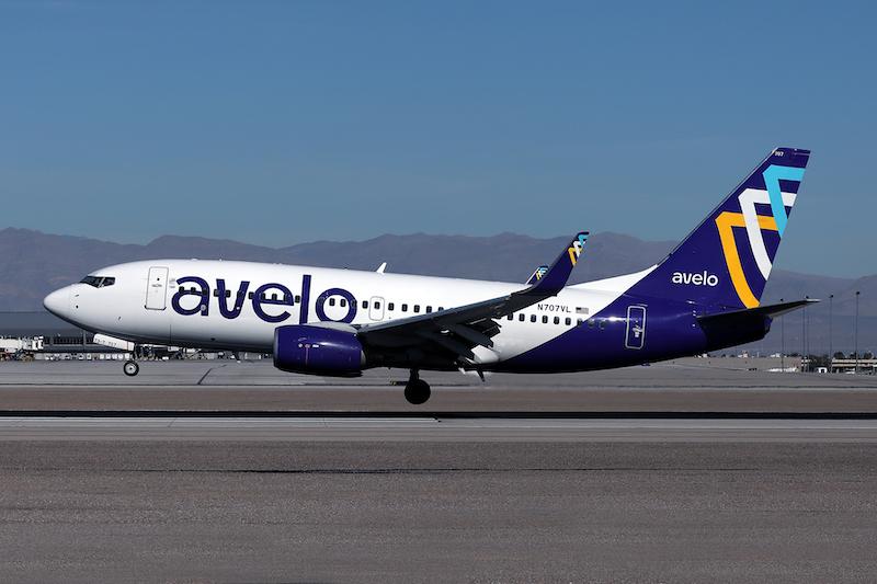 avelo 737-700