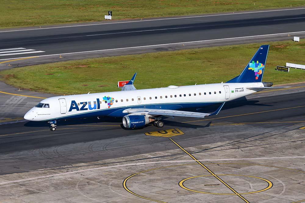 Azul Embraer 195 aircraft