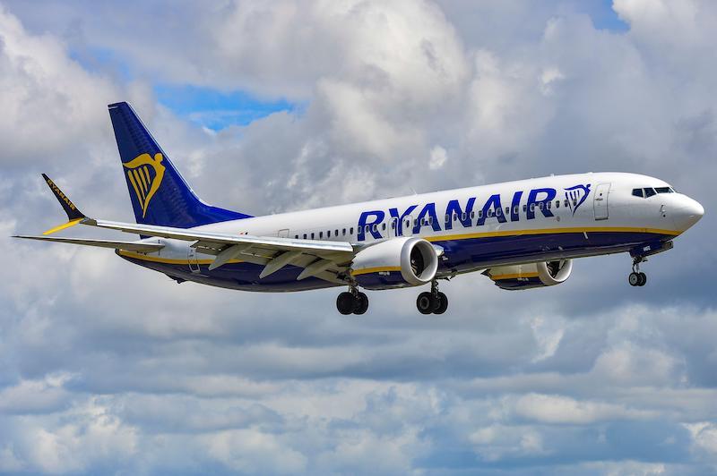 ryanair 737-8-200