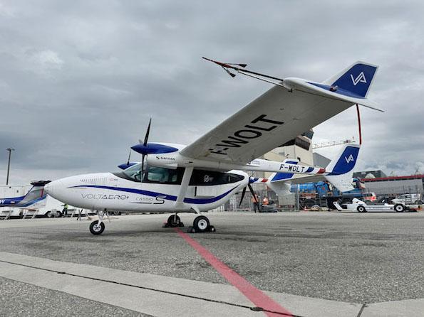 side view of VoltAero full-scale Cassio 330 hybrid electric aircraft 