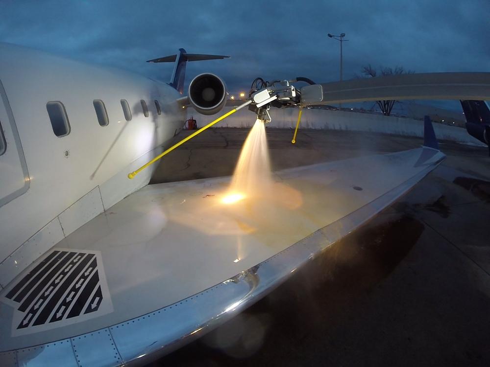 Aircraft deicing