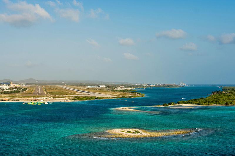 Aruba Queen Beatrix International Airport