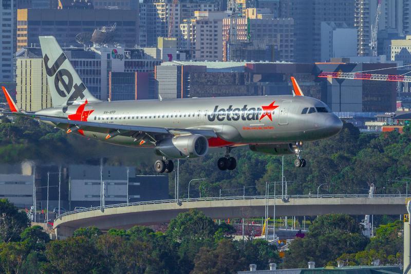 jetstar coming into sydney