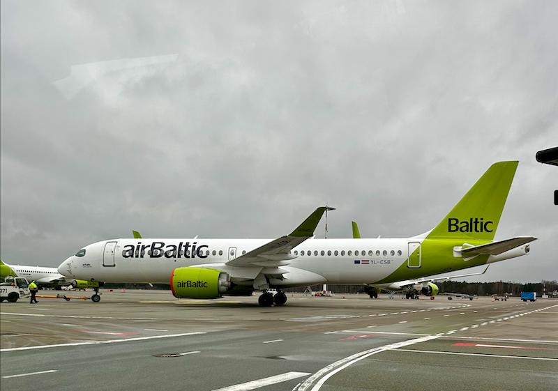 air baltic a220