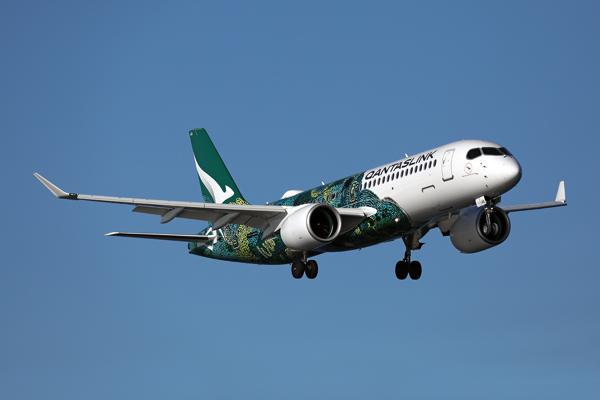 Qantas A220