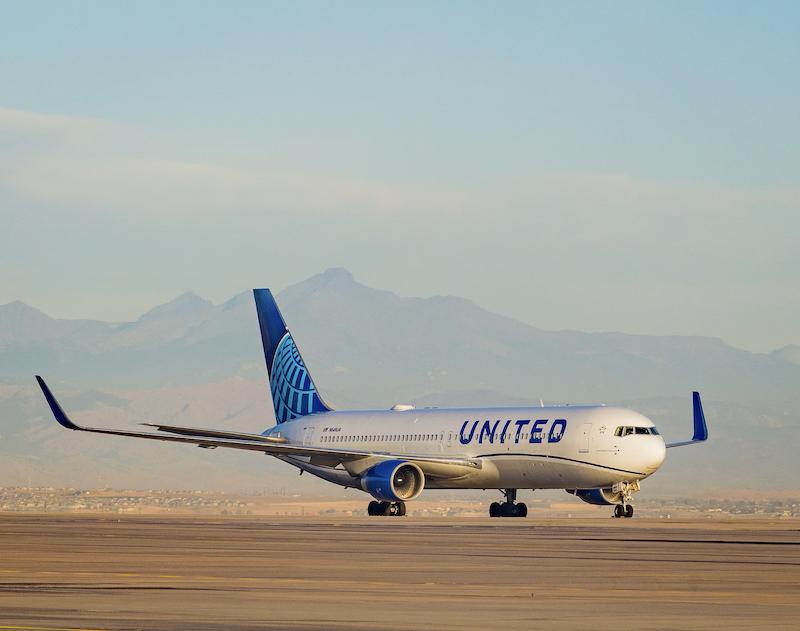 united 767-300ER