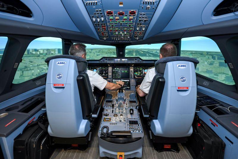 Airbus A350 Full Flight Simulator