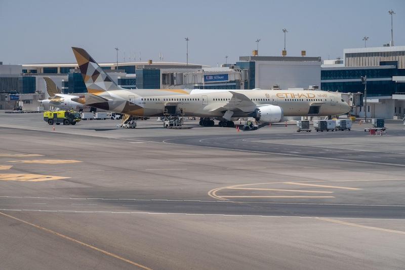 Etihad 787 in Cairo