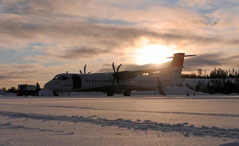 atr 72-600 in the snow