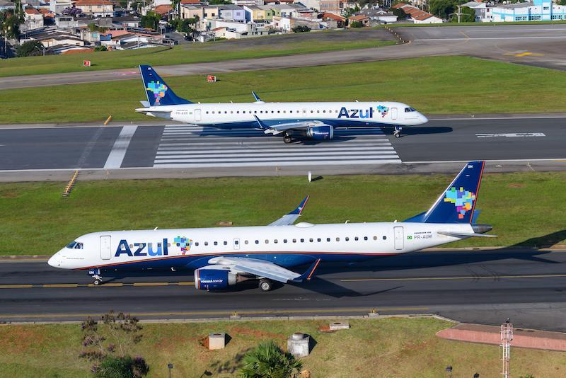 azul embraers on tarmac