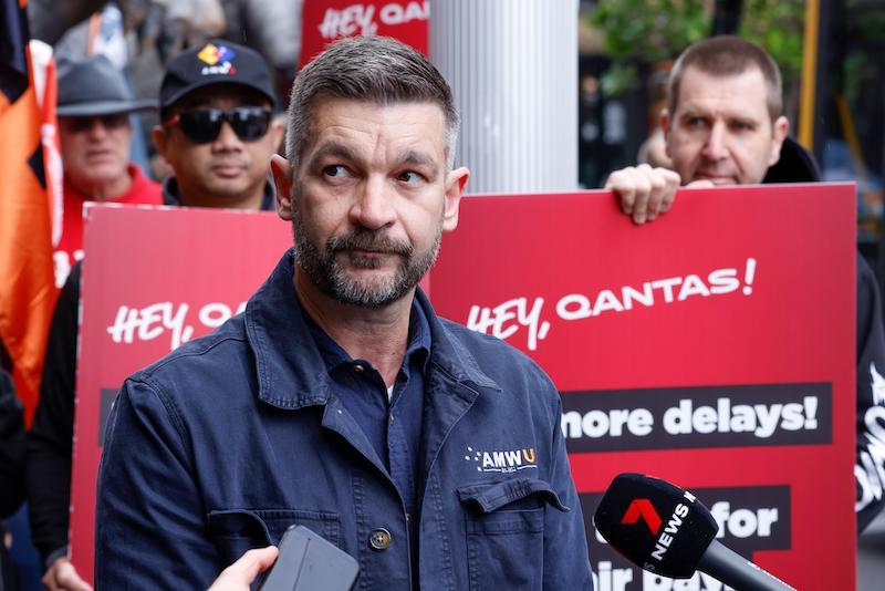 qantas strike union leader