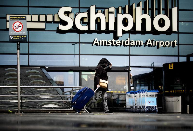 schiphol passenger