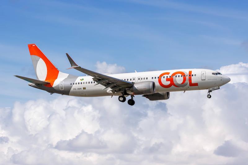 gol 737-8