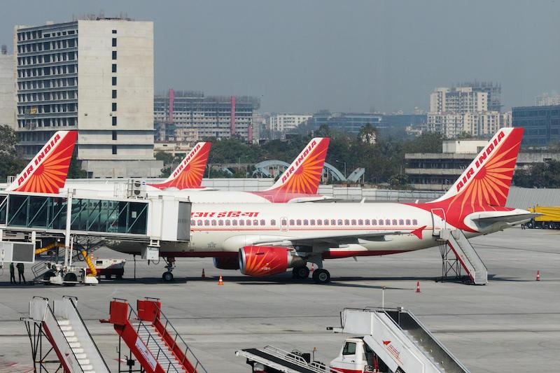 air india planes at mumbai airport