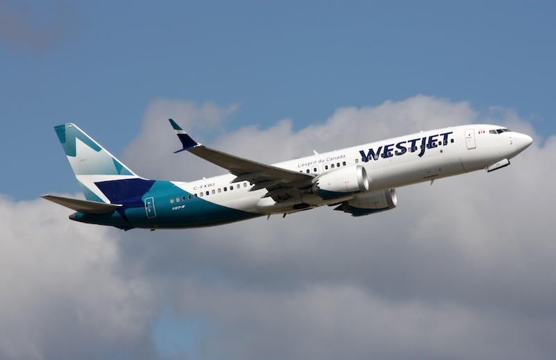 westjet 737-8