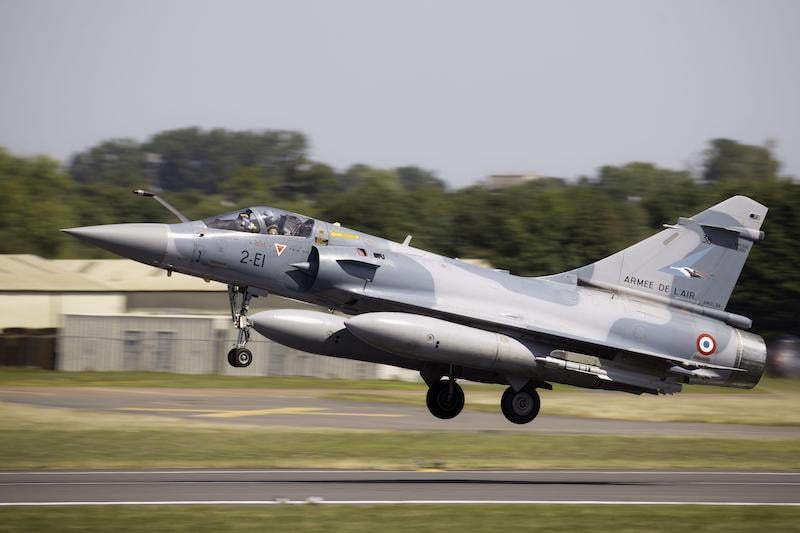 french dassault mirage 2000