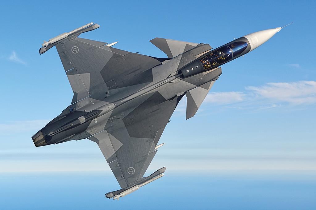 Gripen E in flight