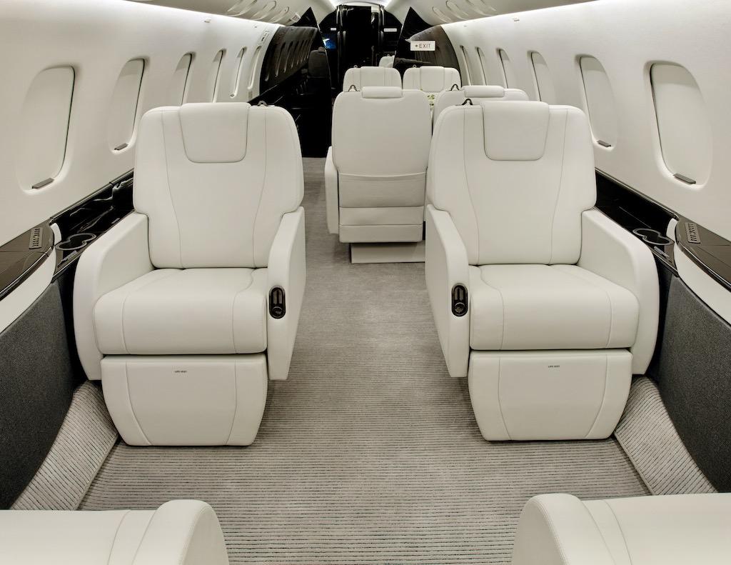 Legacy 650 cabin