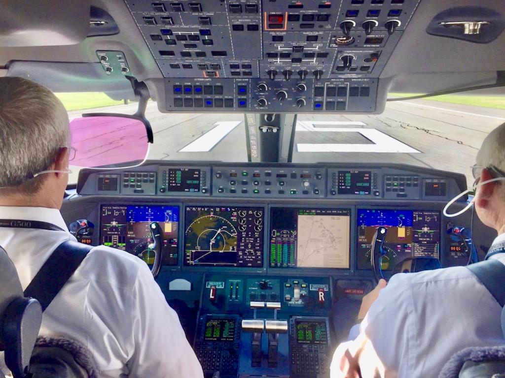 G650ER flight deck