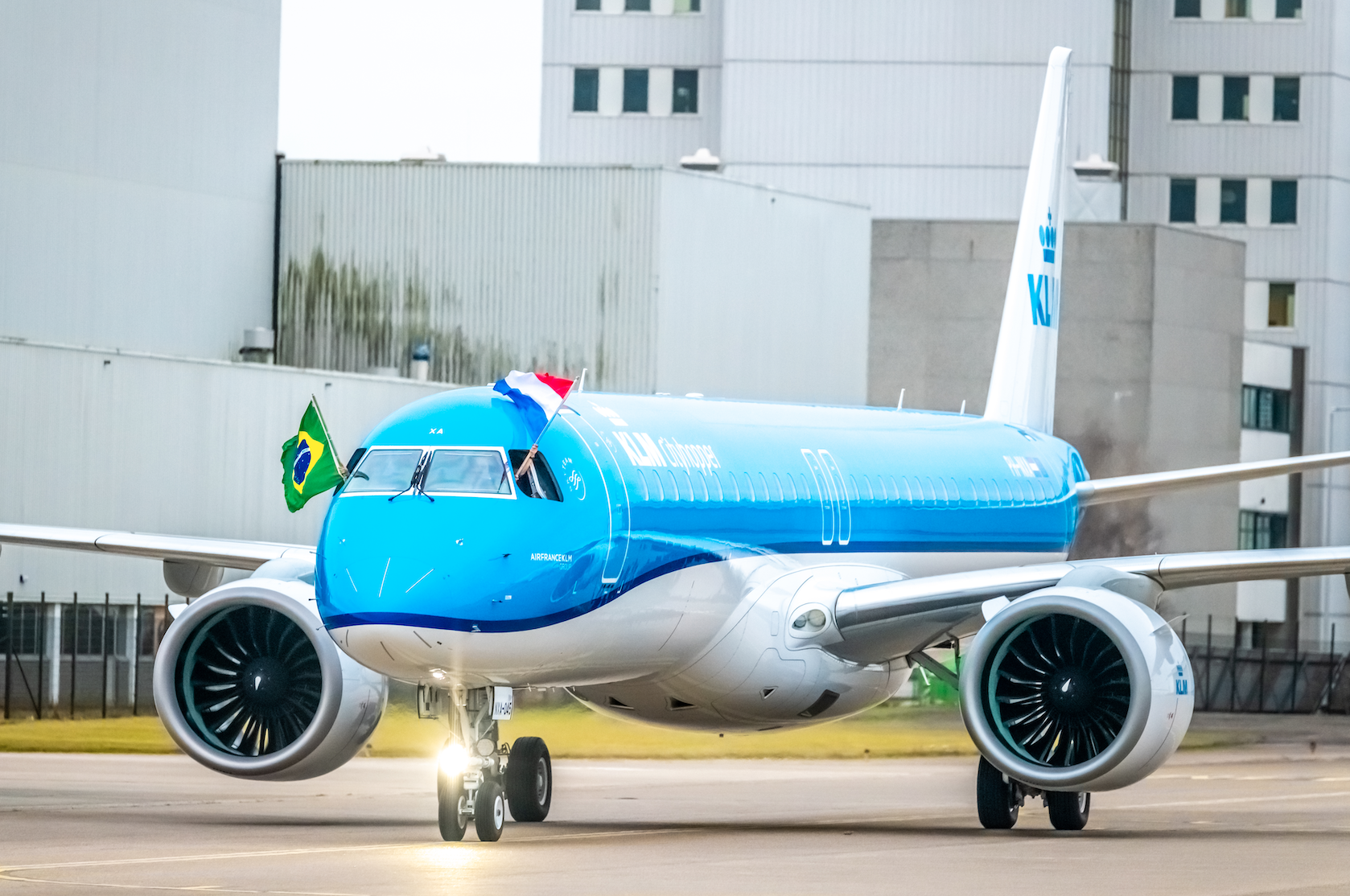 KLM Cityhopper E195-E2