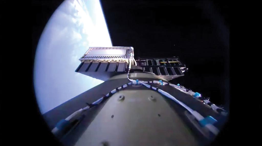 Cubesat dispensers