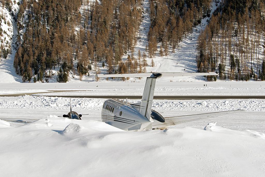 cold-soaked aircraft