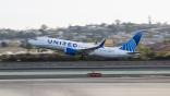 United Airlines Boeing 737 MAX taking off